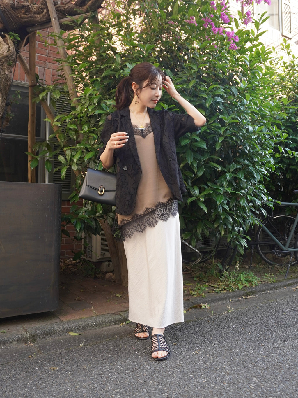 Hitomi