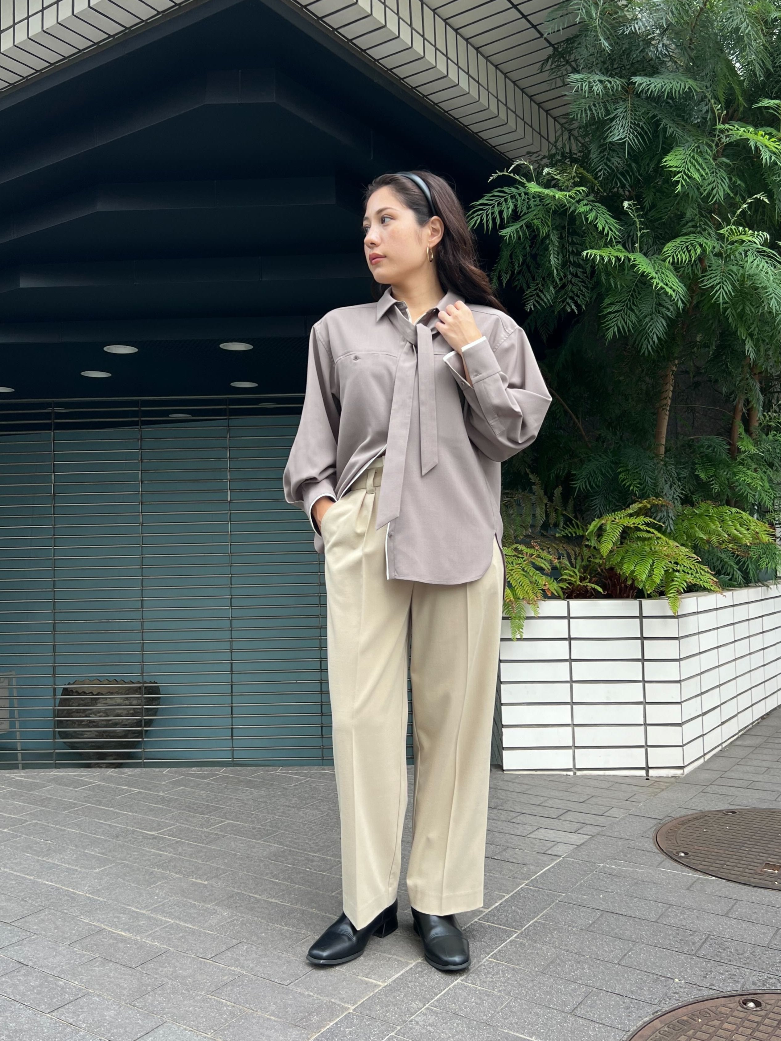 新作 コヒナ COHINA ジョーゼットシャツジャケット ライトベージュ