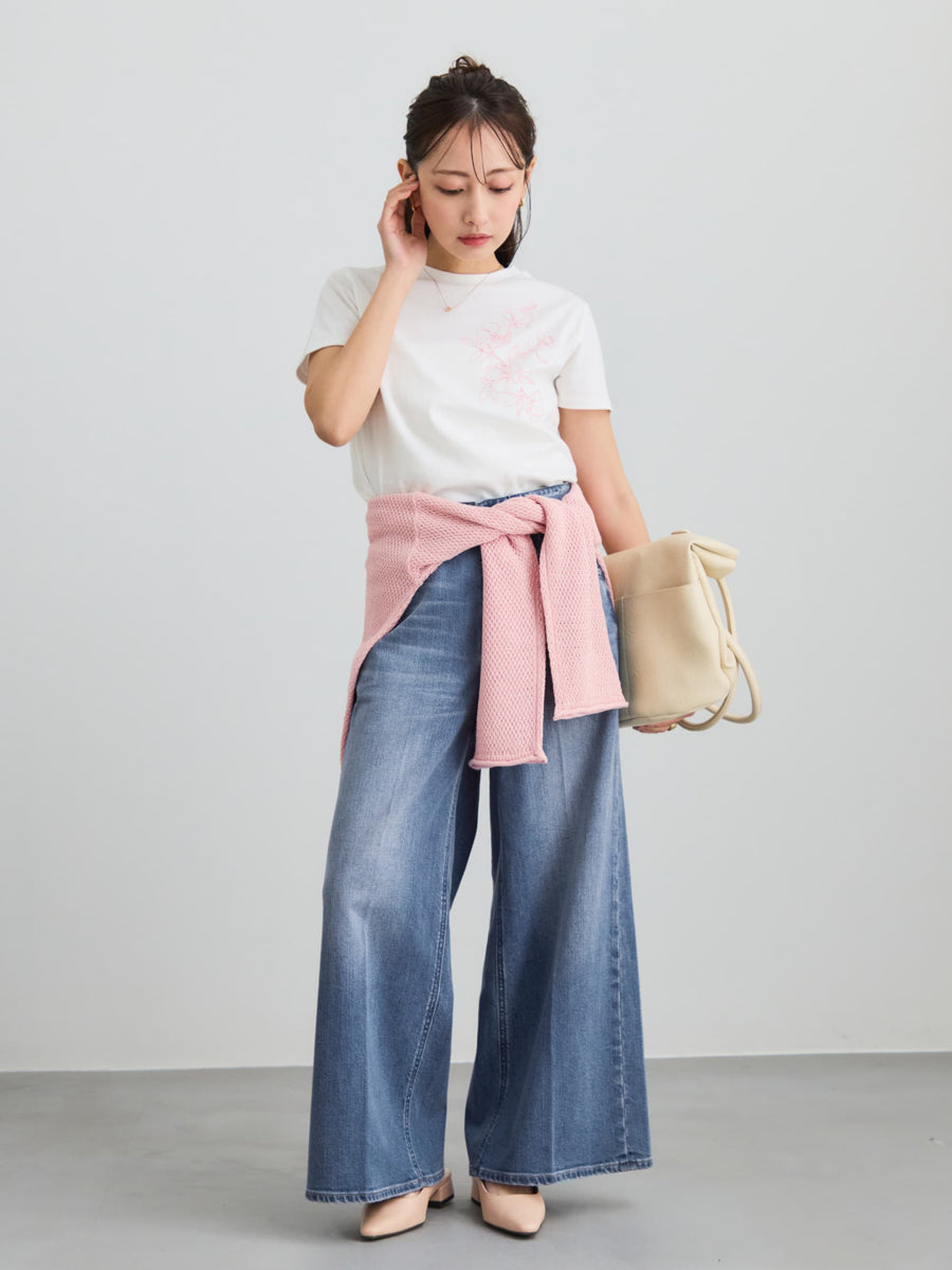 エンブロイダリーボタニカルＴシャツ　[通常]