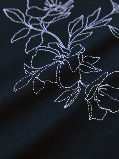エンブロイダリーボタニカルＴシャツ　[通常]