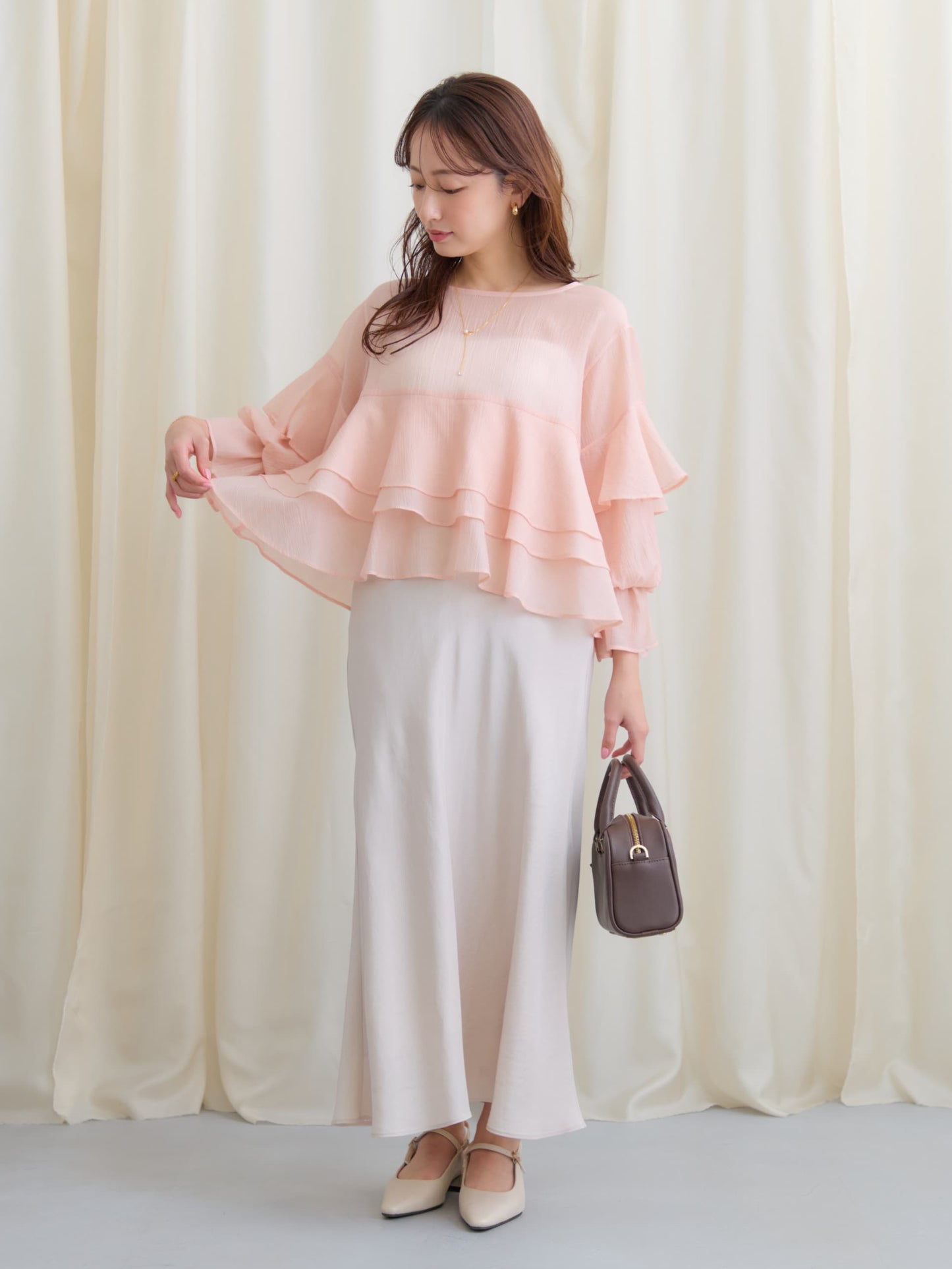 149cm | B:77 W:60 H:83 股下:68.5 | regular-XS着用