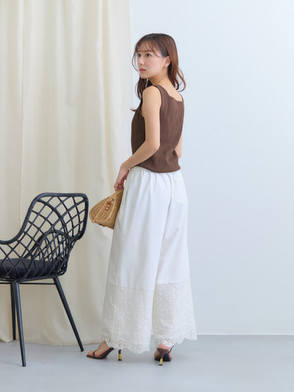 カップ付きスクエアネックタンクトップ　[通常]