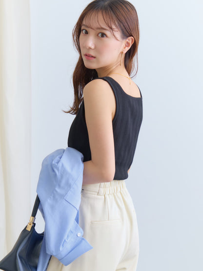 カップ付きスクエアネックタンクトップ　[通常]