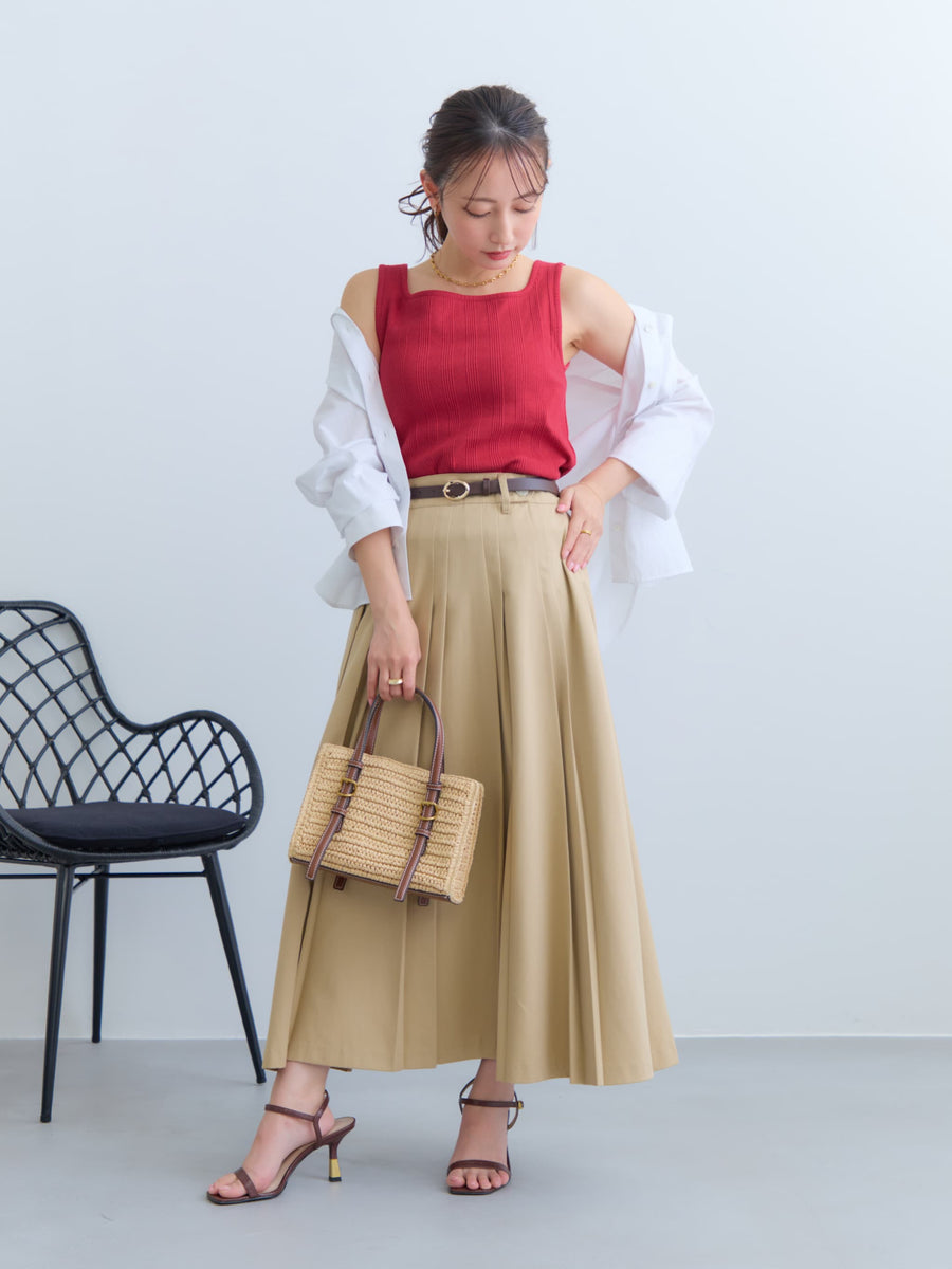 カップ付きスクエアネックタンクトップ　[通常]