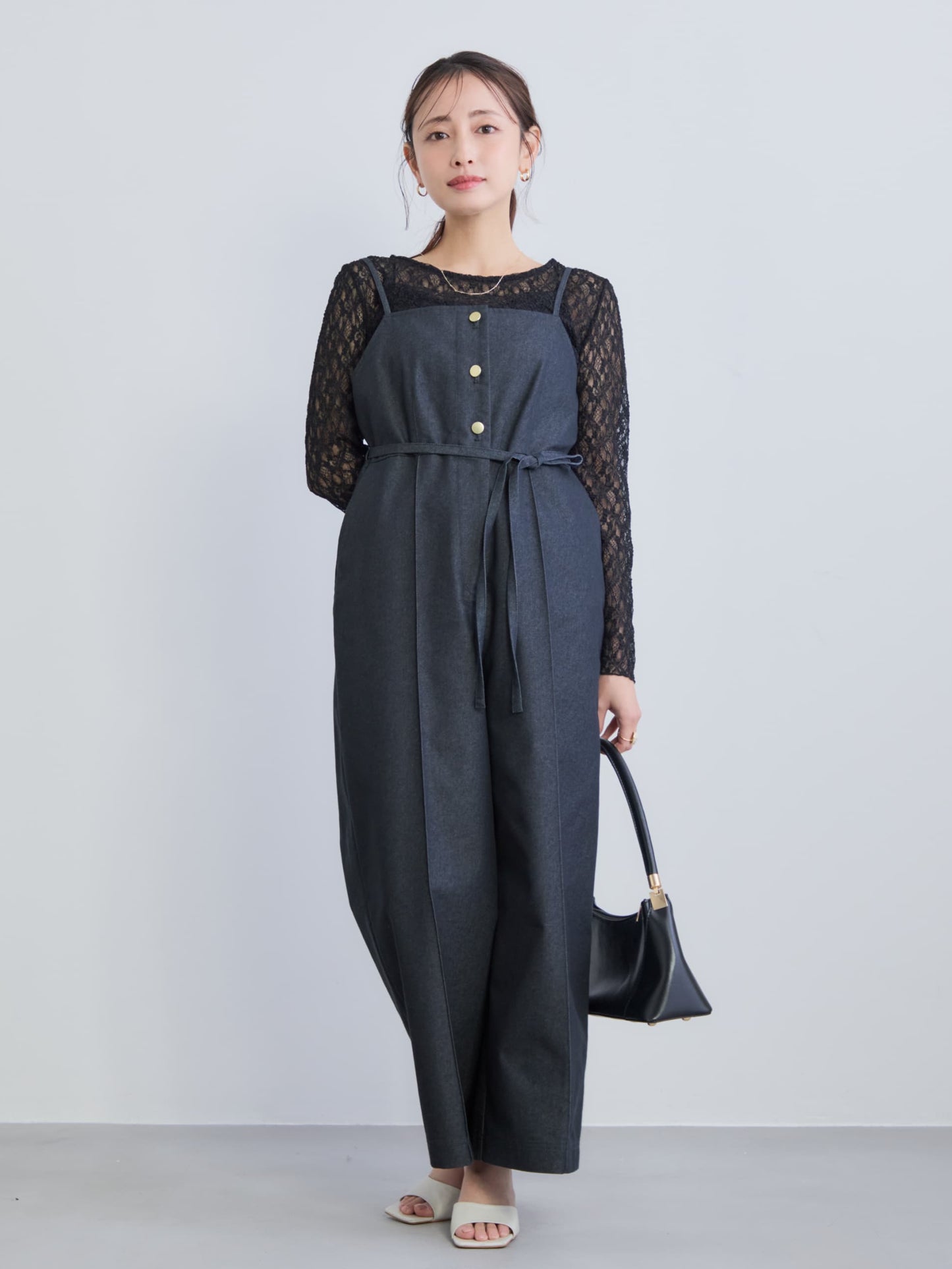 149cm | B:77 W:60 H:83 股下:68.5 | regular着用