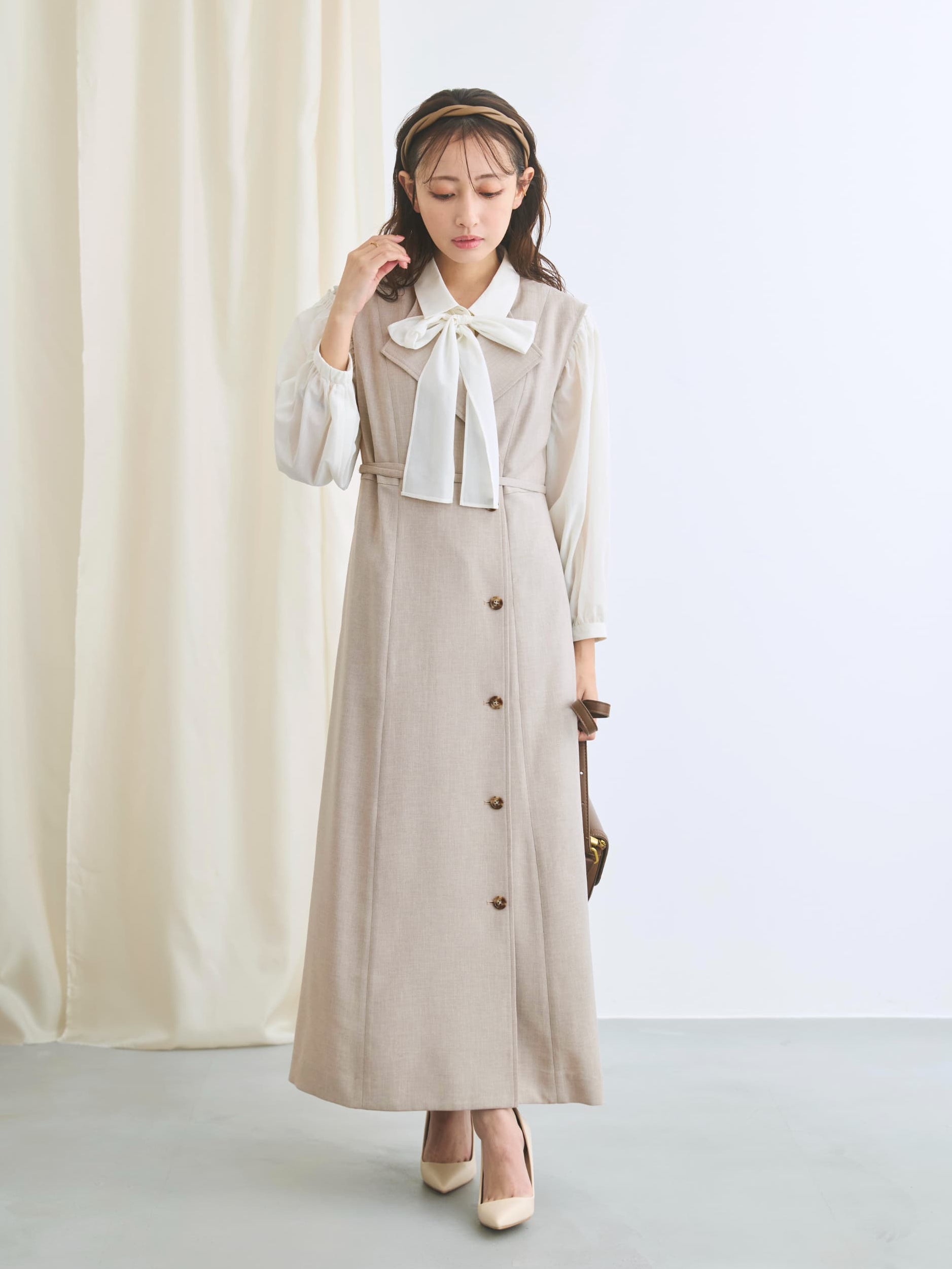 COACH コーチ Mini Tiered Dress ワンピース サイズ4(160/88A) チュニック レース コットン ホワイト ドローコード C5002 ブランド古着【中古】20230828/GO1074 中古・古着通販】COACH (コーチ) ミニサリー ホワイト｜ブランド・古着