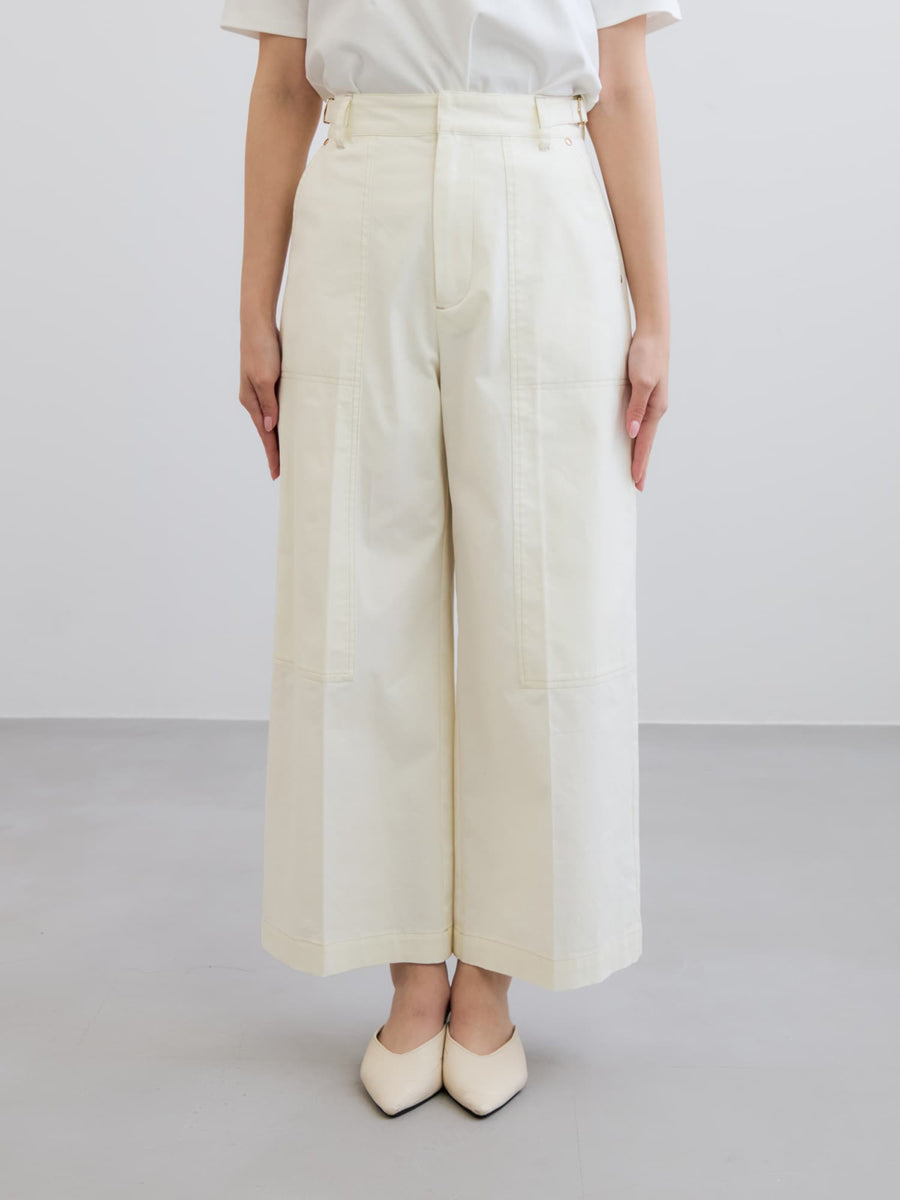 ※こちらが実物のカラーに一番お色味が近くなっております。（オフホワイト）<br>149cm | B:77 W:60 H:83 股下:68.5 | regular-XS着用(ヒールの高さ: 3.5cm) 