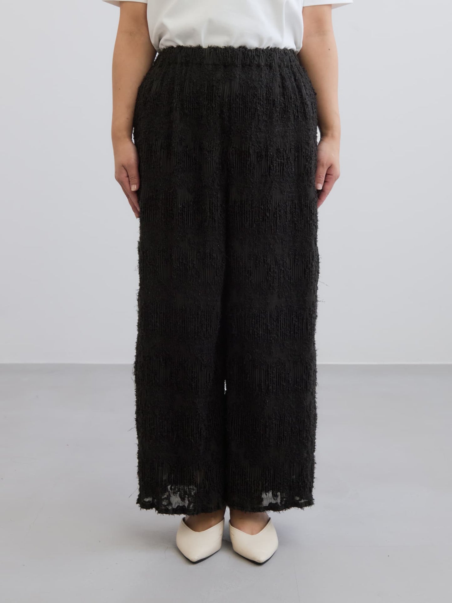 ※こちらが実物のカラーに一番お色味が近くなっております。（ブラック）<br>144cm | B:80 W:64 H:84 股下:62 | short着用 (ヒールの高さ:3.5cm)