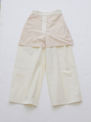 ※オフホワイトのみ裏地がございます。