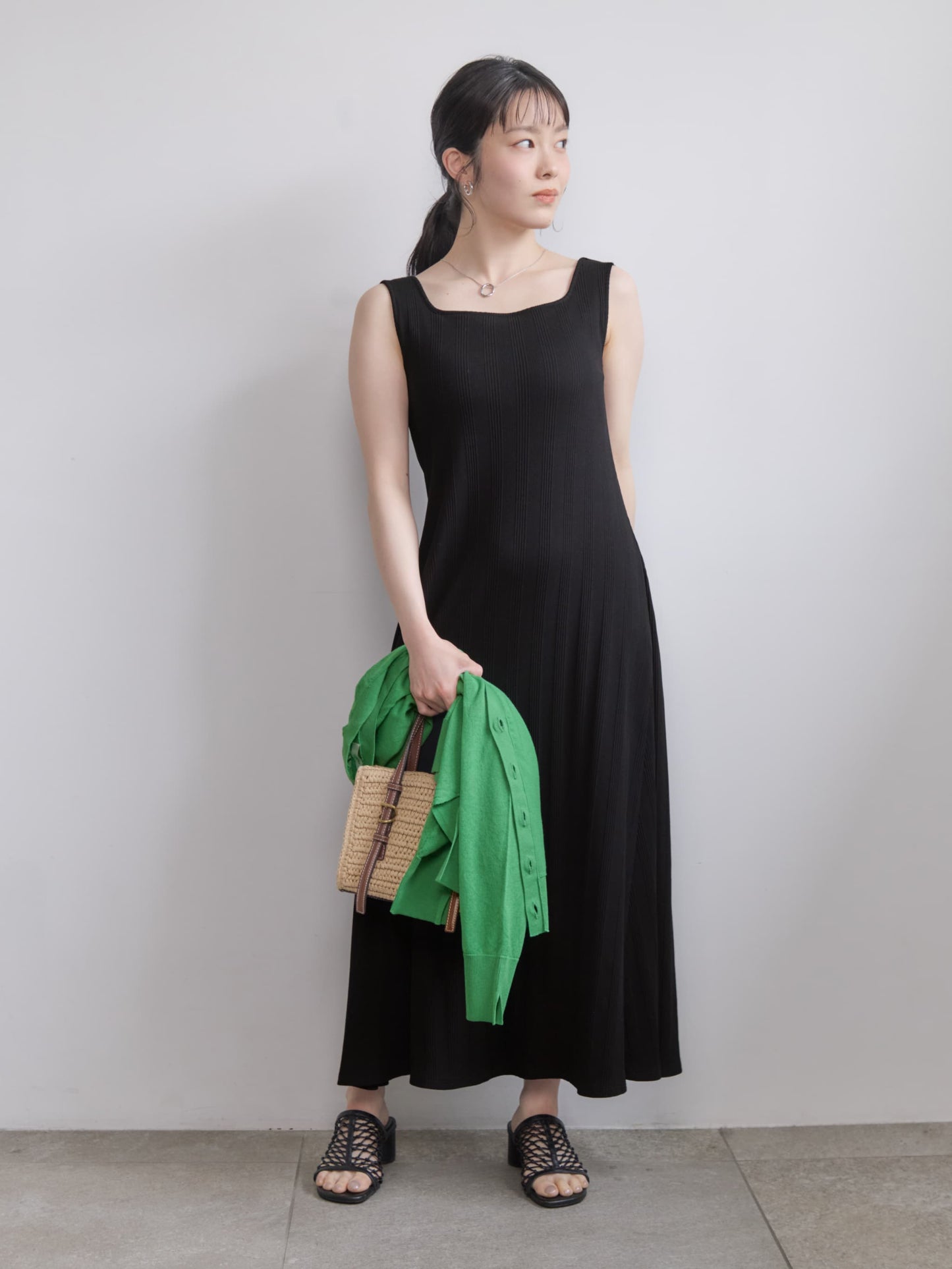 カップ付きスクエアネックワンピース-short & regular　[通常]