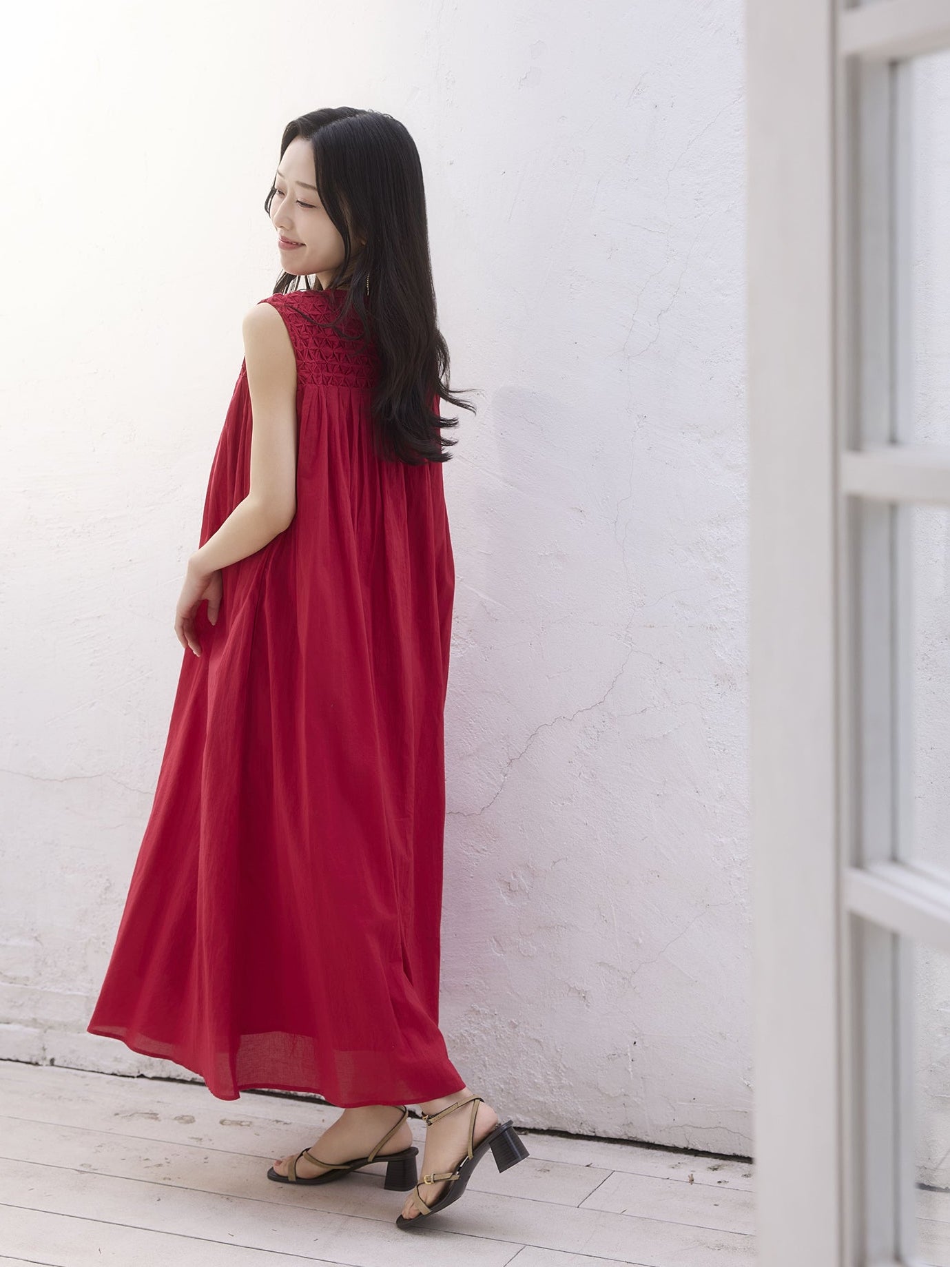 【手洗い可】【Made in India】スモッキングデザインワンピース-short & regular　[通常]