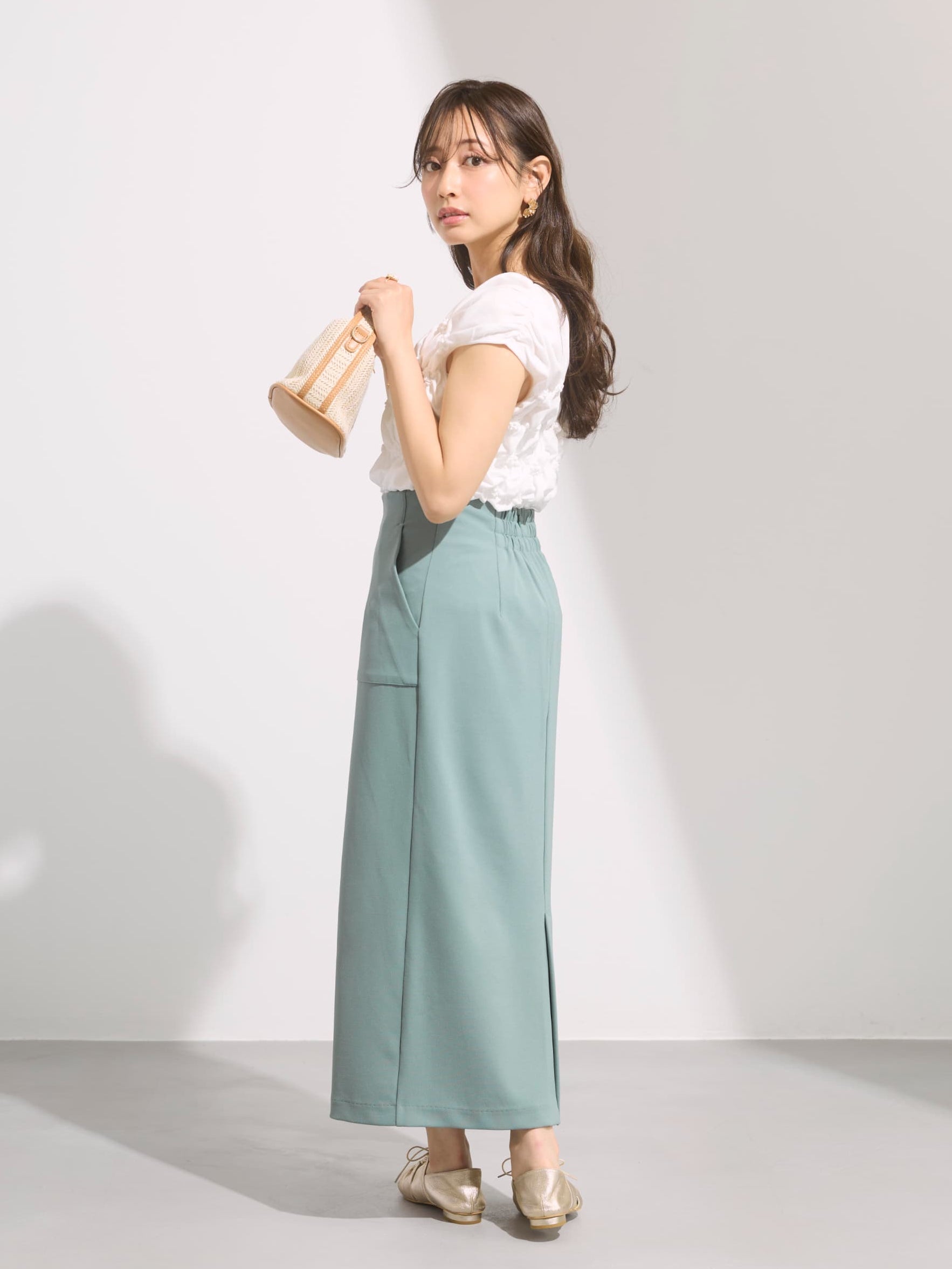 【COHINA】シャーリングカットトップス シャーリングカットトップス | 小柄・低身長女性向けファッション通販