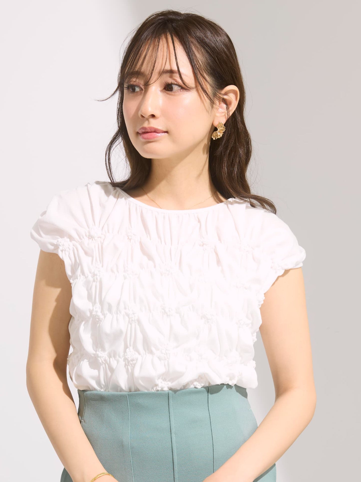149cm | B:77 W:60 H:83 股下:68.5 | ワンサイズ着用