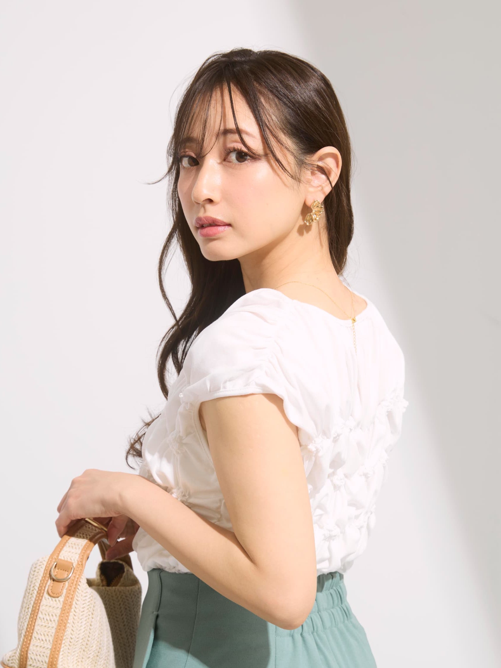 シャーリングカットトップス | 小柄・低身長女性向けファッション通販