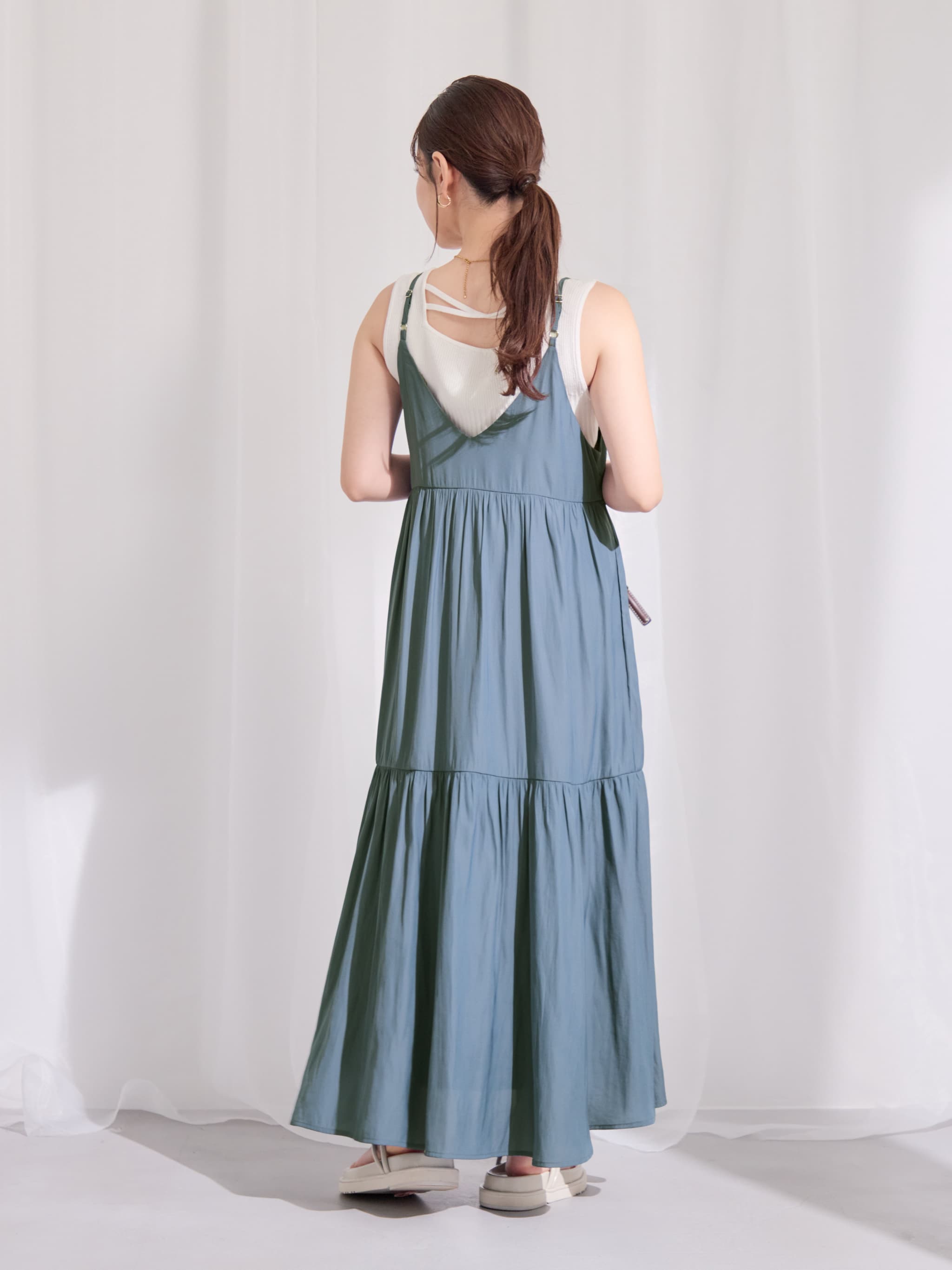 LE TALONコラボ】厚底メタルサムリングサンダル | 小柄・低身長女性