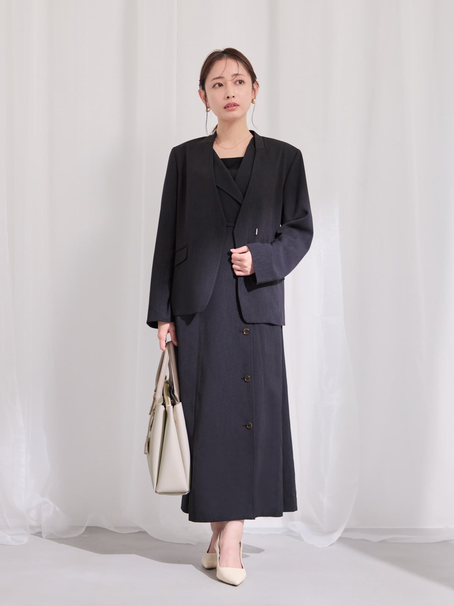 149cm | B:77 W:60 H:83 股下:68.5 | regular着用