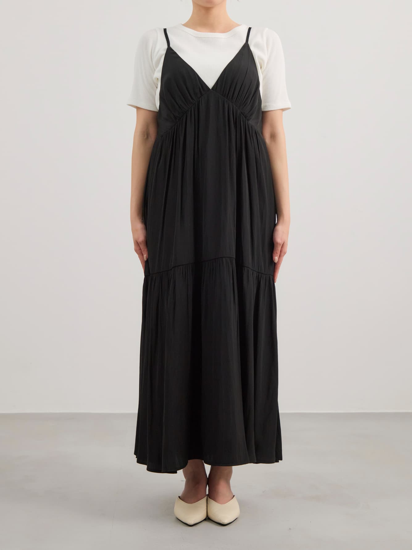 ※こちらが実物のカラーに一番お色味が近くなっております。（ブラック）<br>149cm | B:77 W:60 H:83 股下:68.5 | regular着用(ヒールの高さ: 3.5cm) 