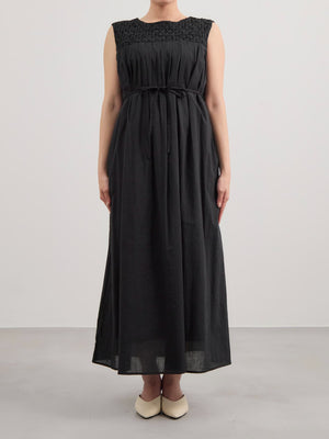 ※こちらが実物のカラーに一番お色味が近くなっております。（ブラック）<br>149cm | B:77 W:60 H:83 股下:68.5 | regular着用 (ヒールの高さ: 3.5cm) 