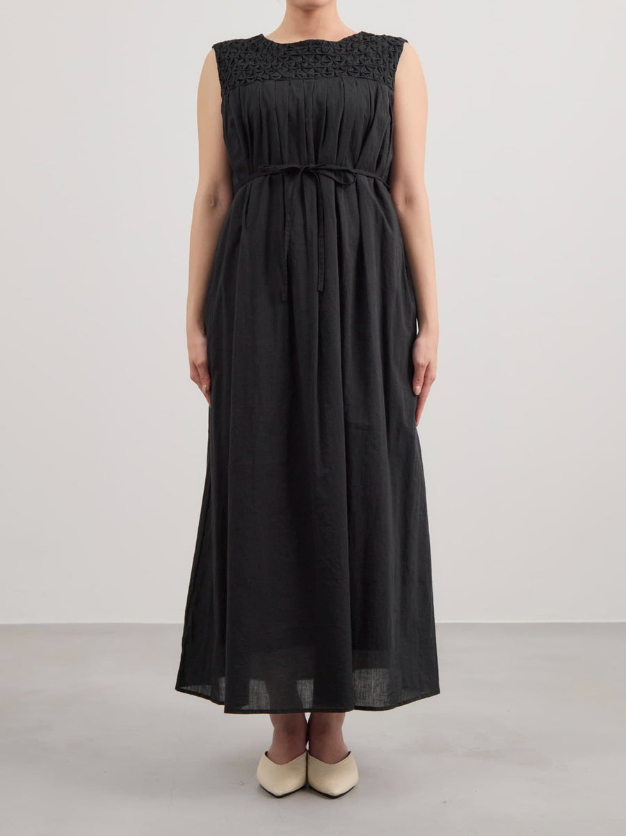 ※こちらが実物のカラーに一番お色味が近くなっております。（ブラック）<br>149cm | B:77 W:60 H:83 股下:68.5 | regular着用 (ヒールの高さ: 3.5cm) 