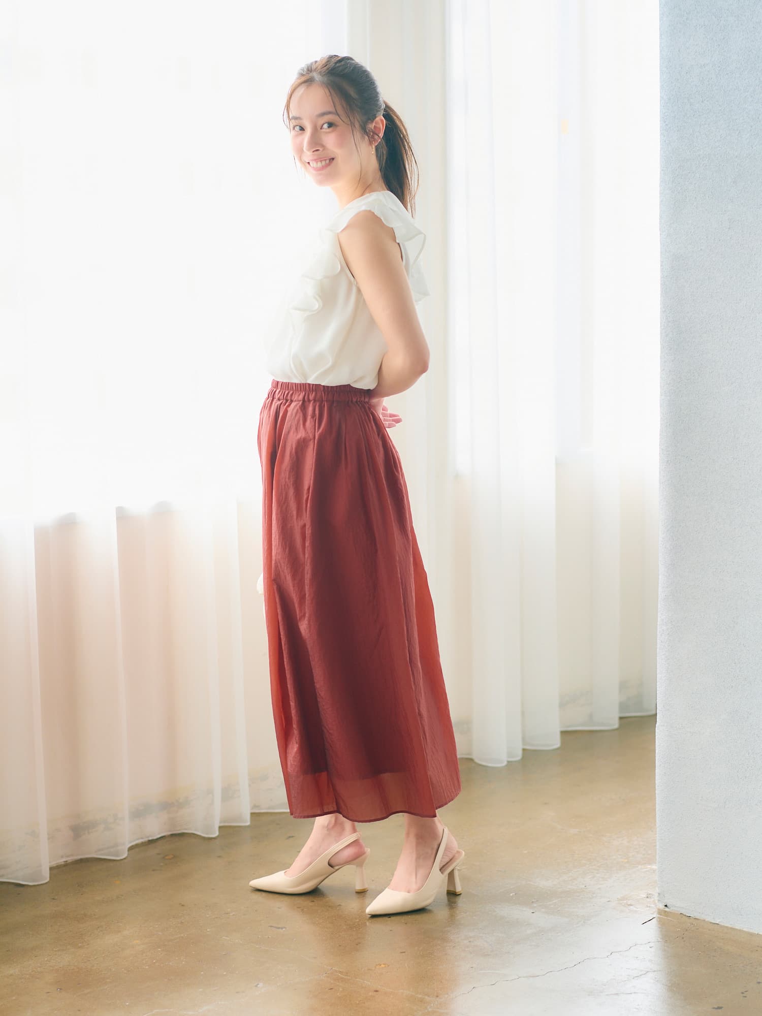 セミシアーラッフルブラウス | 小柄・低身長女性向けファッション通販