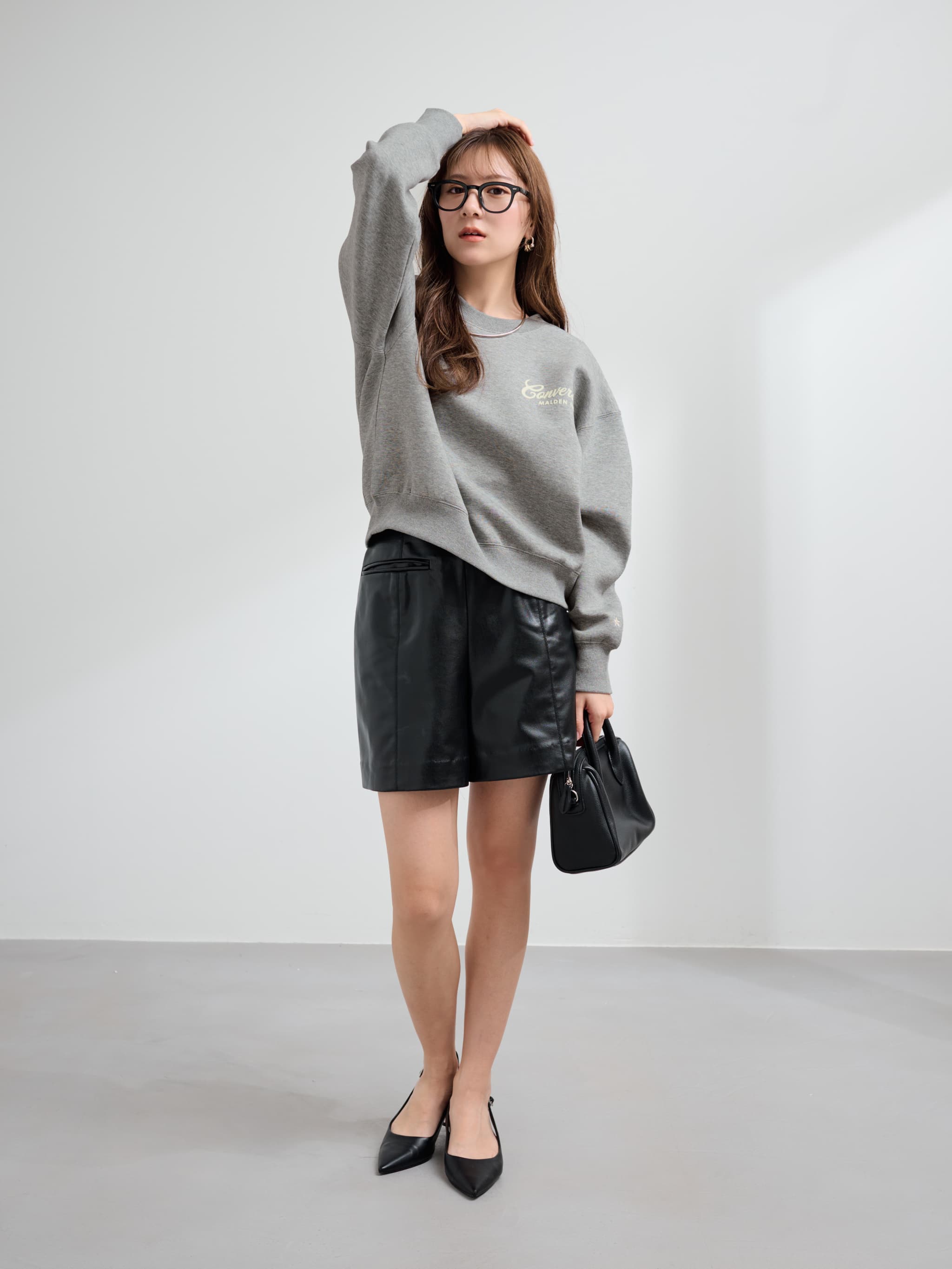 フェイクレザーショートパンツ | 小柄・低身長女性向けファッション