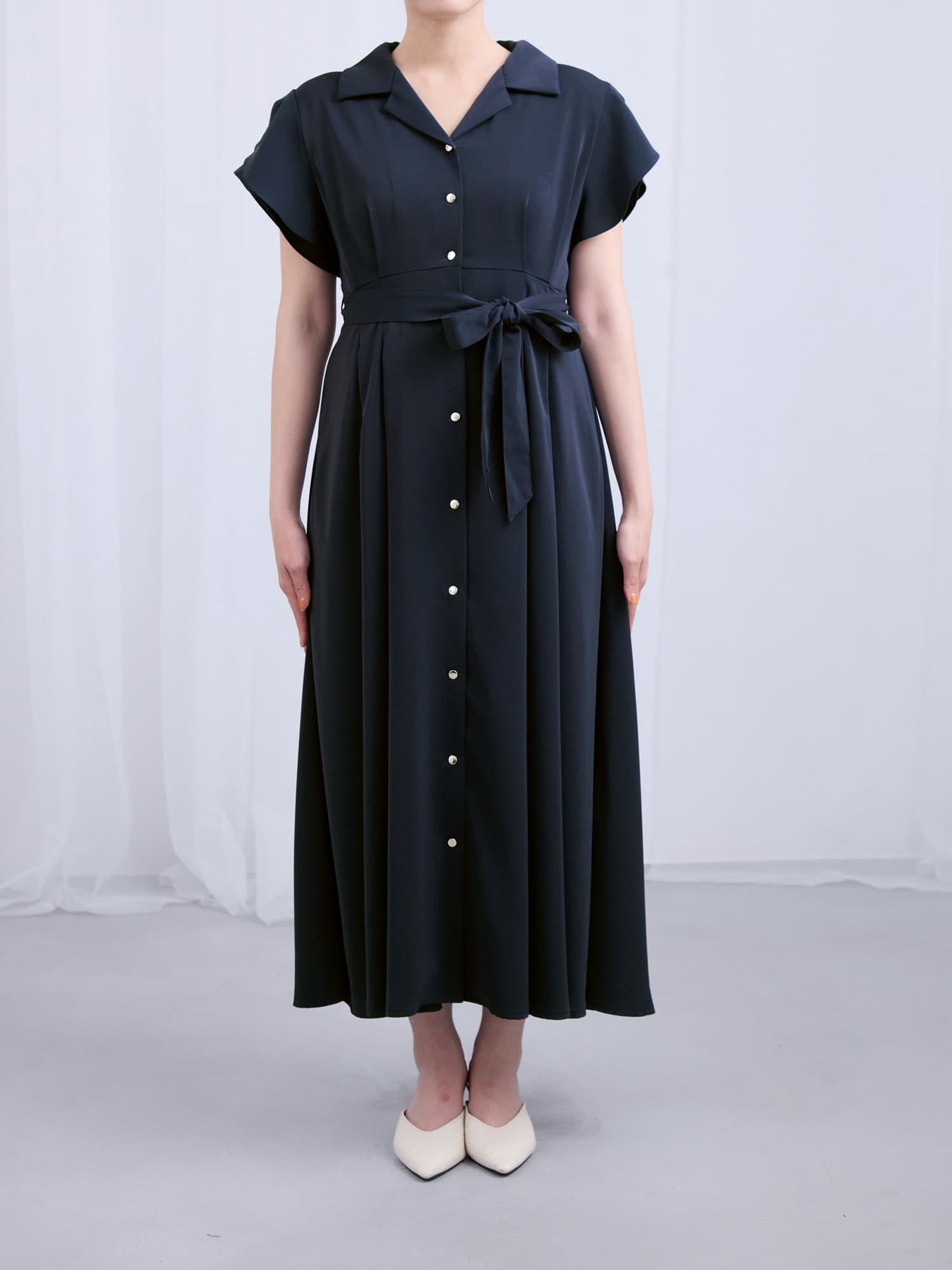 ※こちらが実物のカラーに一番お色味が近くなっております。（ネイビー）<br>149cm | B:77 W:60 H:83 股下:68.5 | regular着用 (ヒールの高さ:3.5cm)
