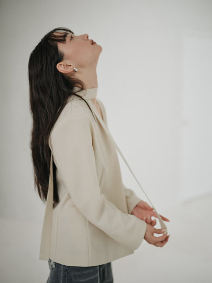 ベルト付きノーカラージャケット　[通常]