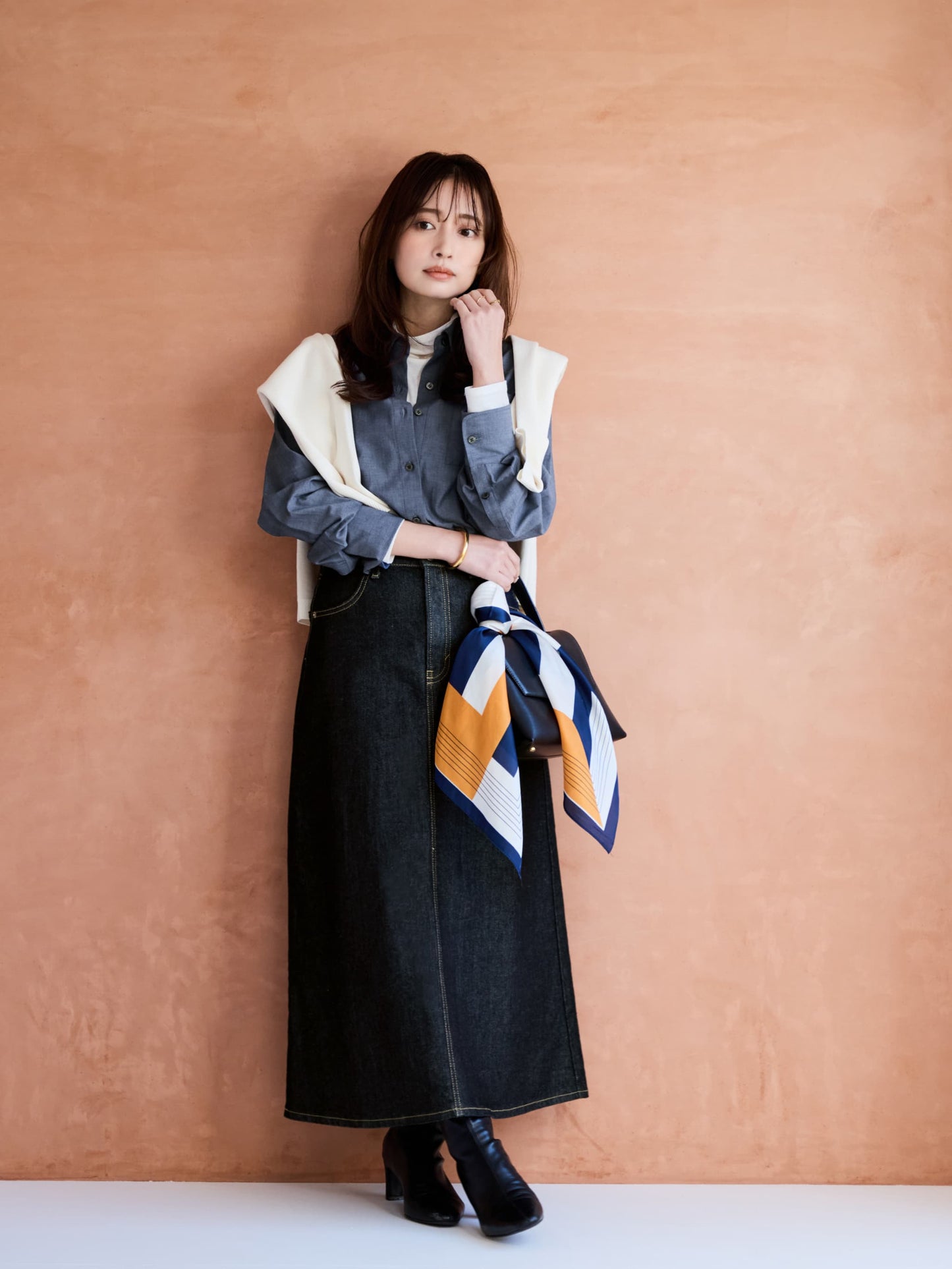 149cm | B:77 W:60 H:83 股下:68.5 | regular-XS着用