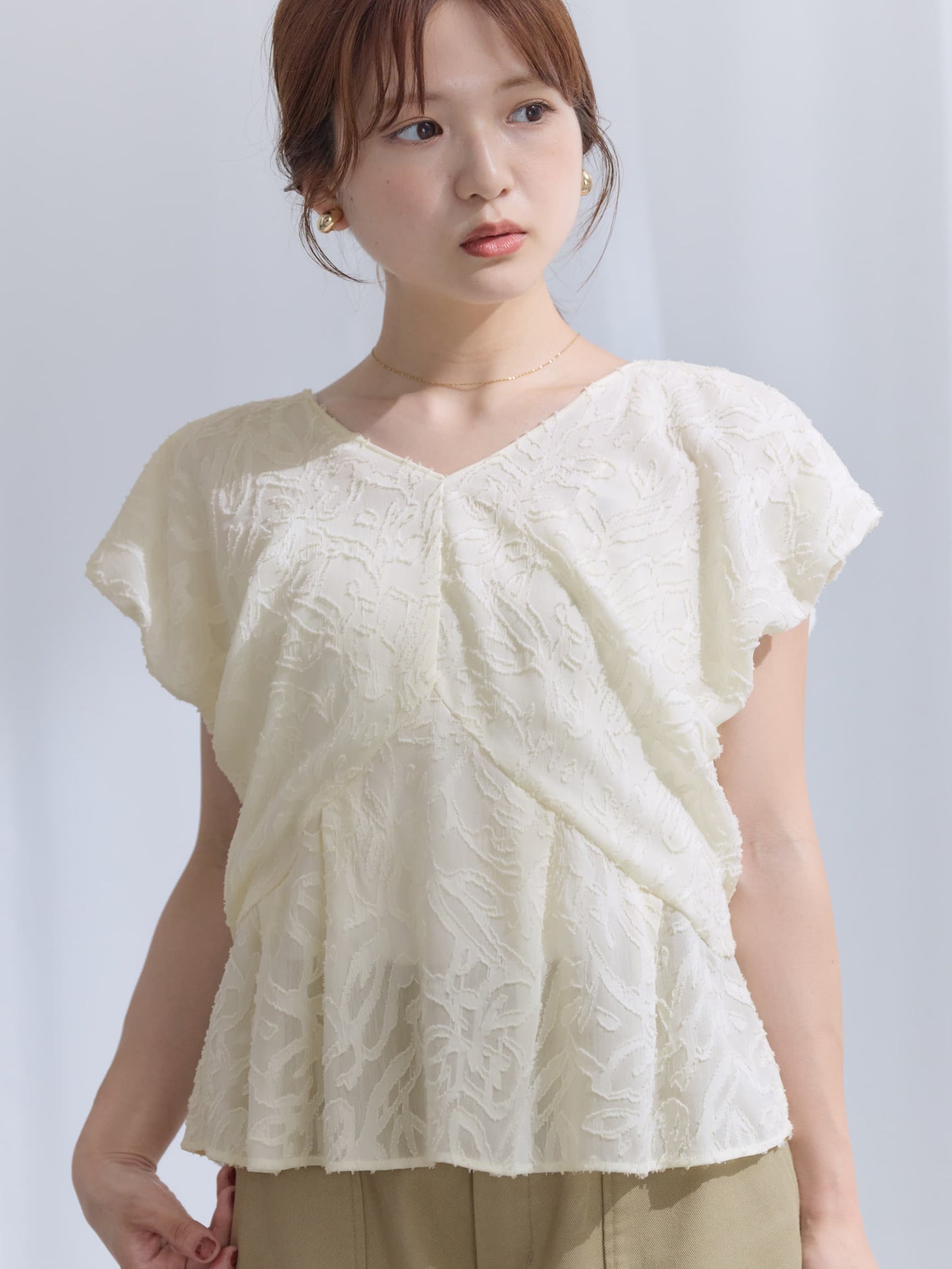 143cm | B:73 W:60 H:81 股下:65  | ワンサイズ着用