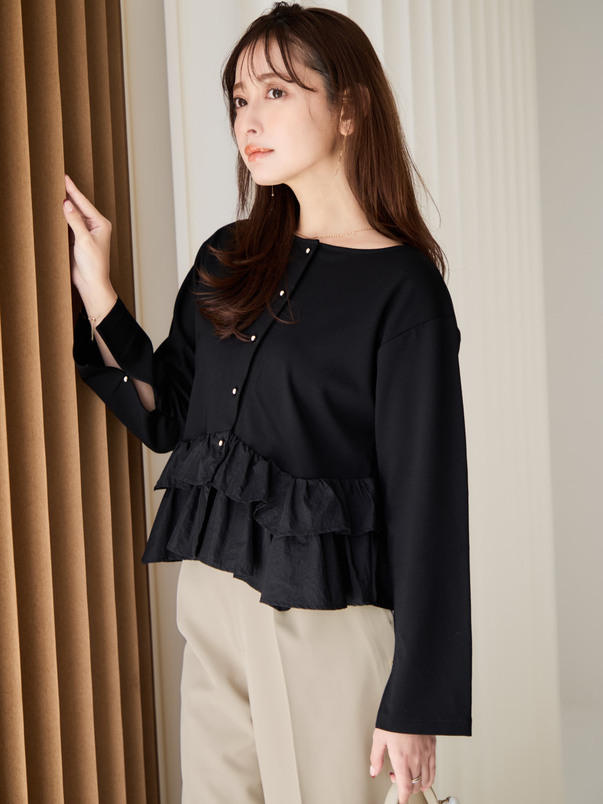 完売品！美品！COHINA 2wayフリルペプラムトップス　ワンサイズ　ネイビー 2wayフリルペプラムトップス | 小柄・低身長女性向けファッション通販
