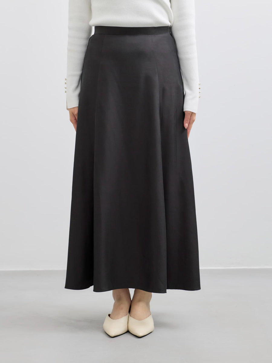 ※こちらが実物のカラーに一番お色味が近くなっております。（チャコール）<br>149cm | B:77 W:60 H:83 股下:68.5 | regular-XS着用 (ヒールの高さ: 3.5cm) 