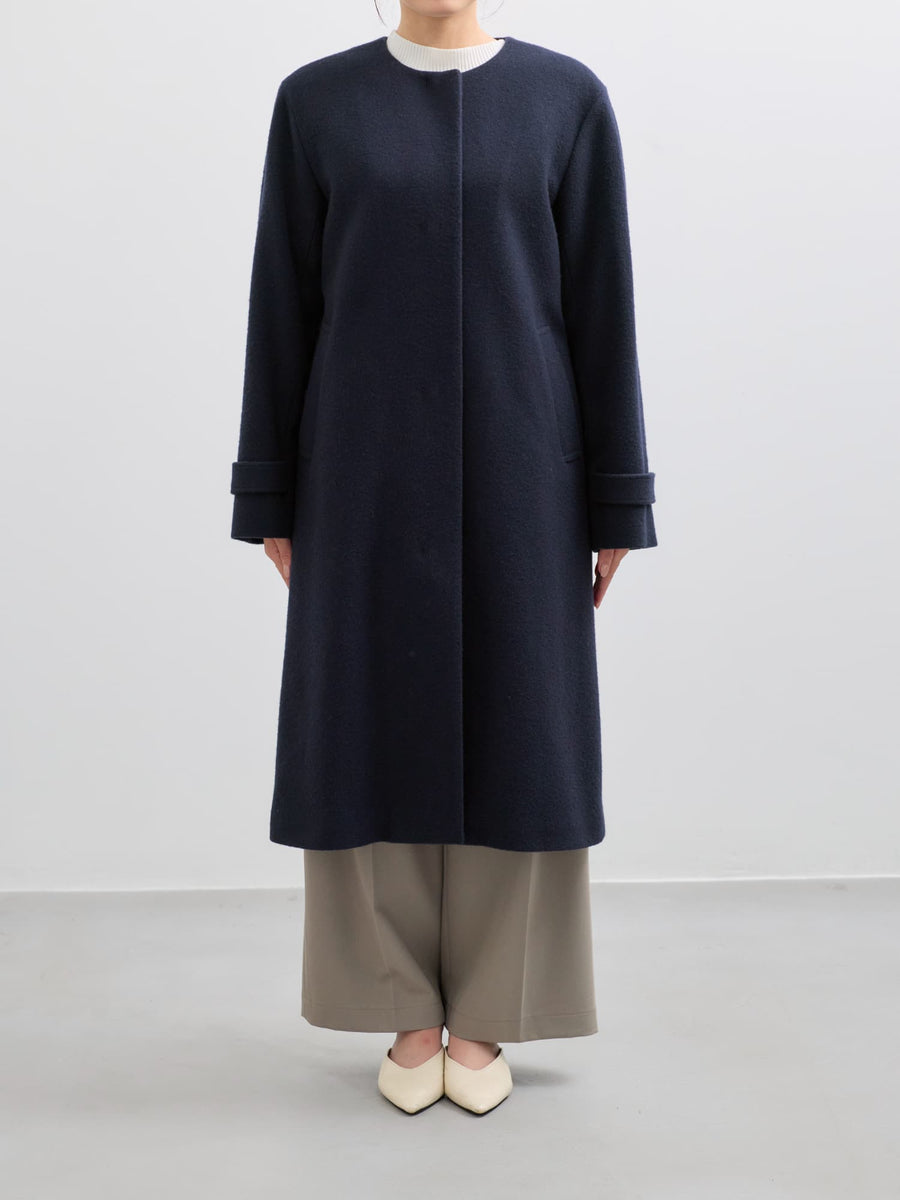 ※こちらが実物のカラーに一番お色味が近くなっております。（ネイビー）<br>149cm | B:77 W:60 H:83 股下:68.5 | regular着用 (ヒールの高さ:3.5cm)