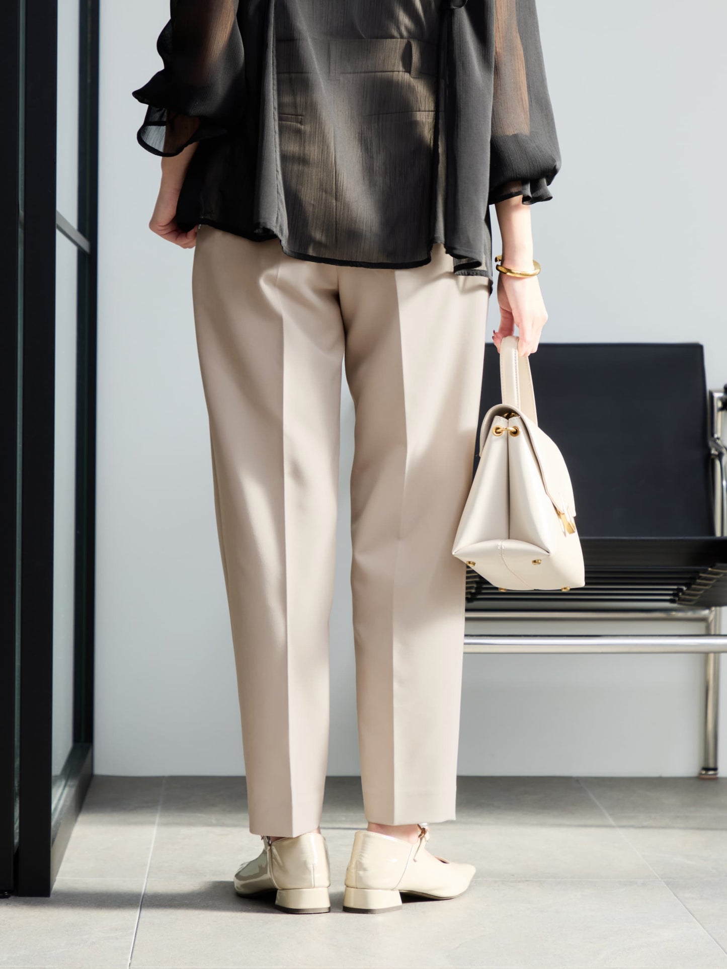 149cm | B:77 W:60 H:83 股下:68.5 | regular-XS着用