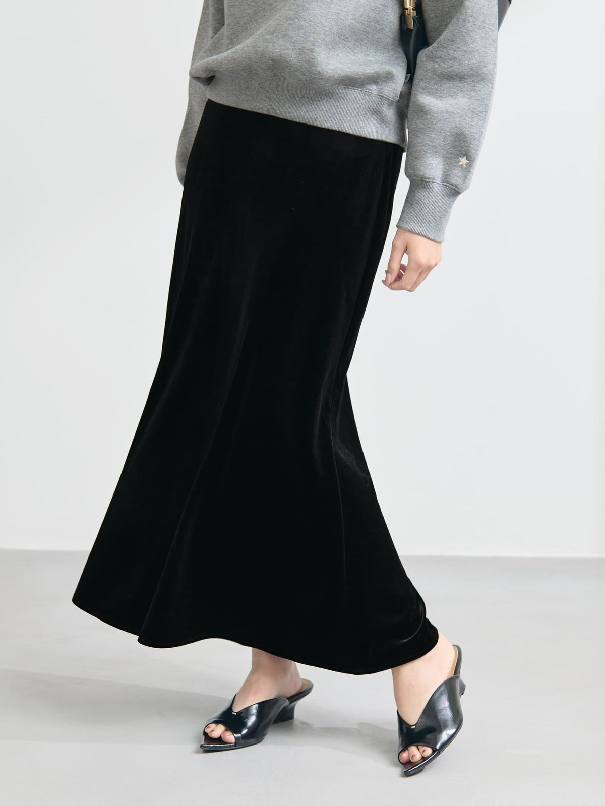 149cm | B:77 W:60 H:83 股下:68.5 | regular-XS着用