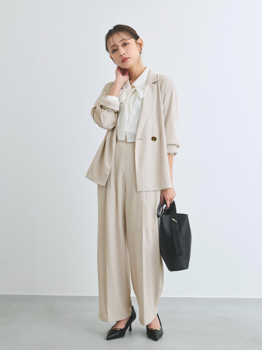 149cm | B:77 W:60 H:83 股下:68.5 | regular着用