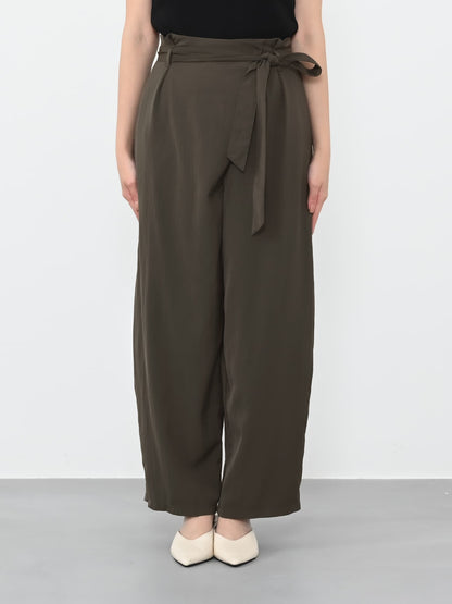 ※こちらが実物のカラーに一番お色味が近くなっております。（チャコール）<br>149cm | B:77 W:60 H:83 股下:68.5 | regular-XS着用  (ヒールの高さ: 3.5cm) 