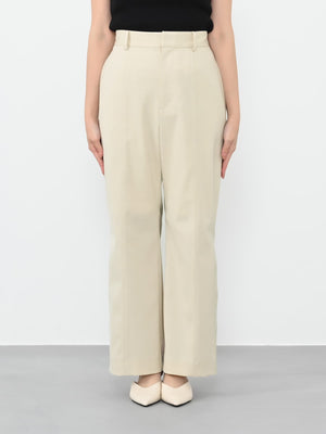 ※こちらが実物のカラーに一番お色味が近くなっております。（ライトベージュ）<br>149cm | B:77 W:60 H:83 股下:68.5 | regular-XS着用 (ヒールの高さ:3.5cm)