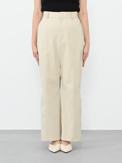 ※こちらが実物のカラーに一番お色味が近くなっております。（ライトベージュ）<br>149cm | B:77 W:60 H:83 股下:68.5 | regular-XS着用 (ヒールの高さ:3.5cm)