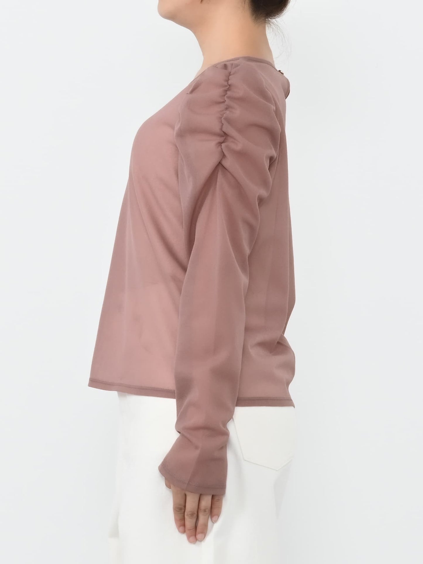 ギャザースリーブシアーカットトップス　[通常]