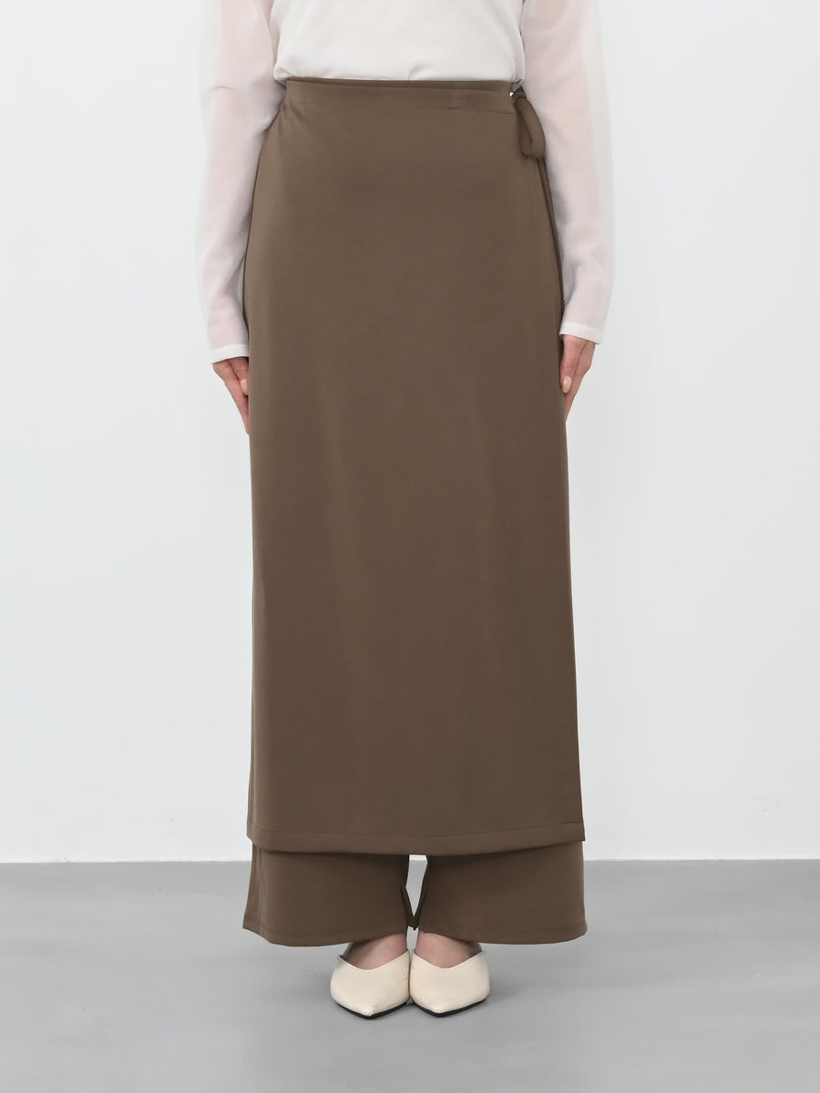 ※こちらが実物のカラーに一番お色味が近くなっております。（ブラウン）<br>149cm | B:77 W:60 H:83 股下:68.5 | regular着用 (ヒールの高さ:3.5cm)