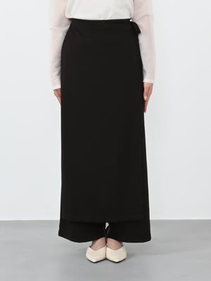 ※こちらが実物のカラーに一番お色味が近くなっております。（ブラック）<br>149cm | B:77 W:60 H:83 股下:68.5 | regular着用 (ヒールの高さ:3.5cm)