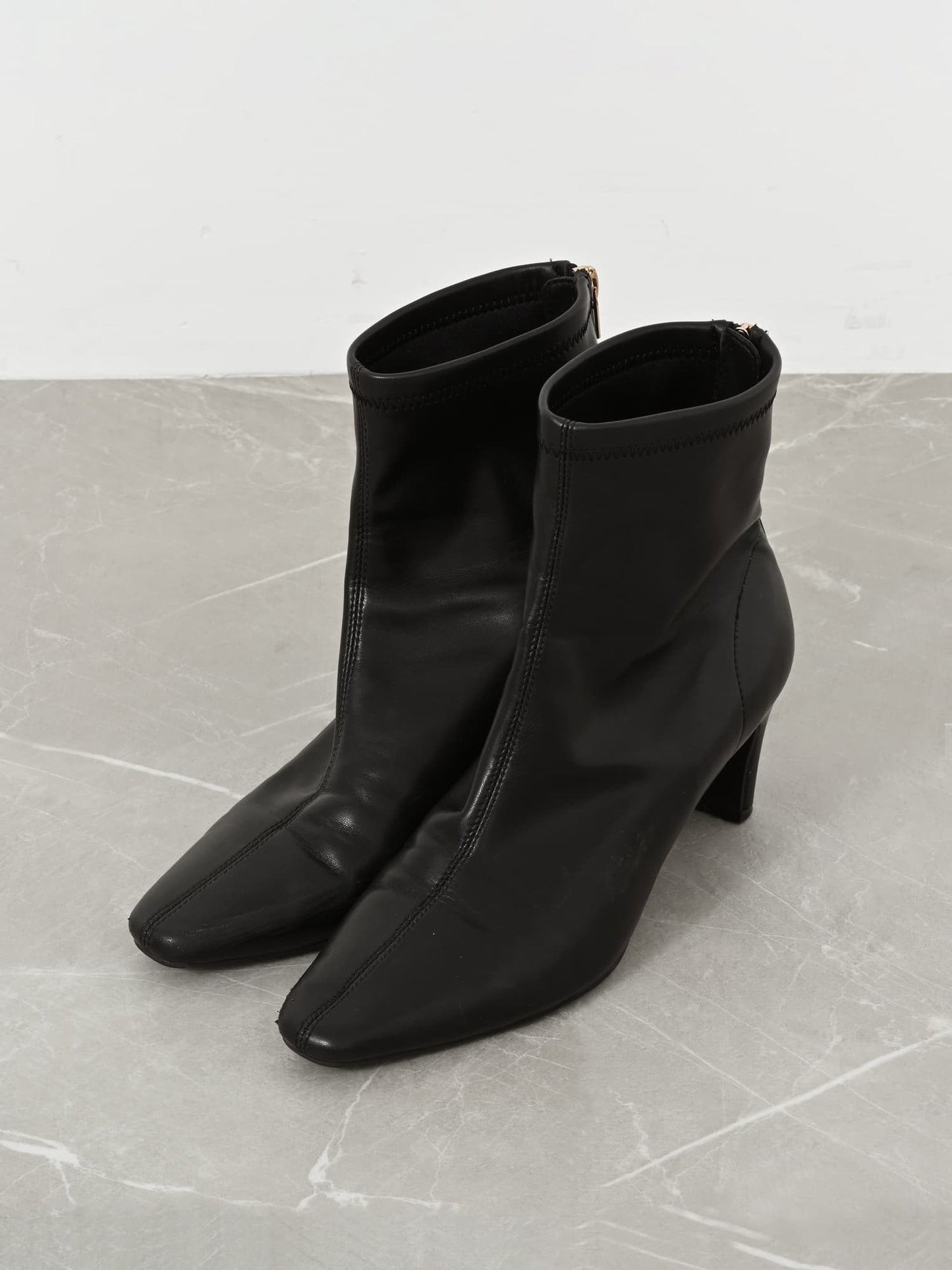 ※こちらが実物のカラーに一番お色味が近くなっております。（ブラック）<br>