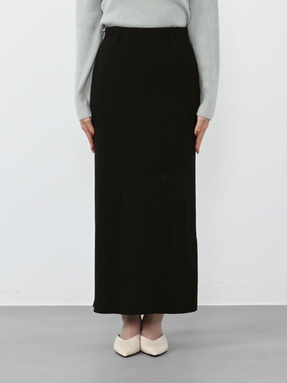 ※こちらが実物のカラーに一番お色味が近くなっております。（ブラック）<br>1149cm | B:77 W:60 H:83 股下:68.5 | regular着用