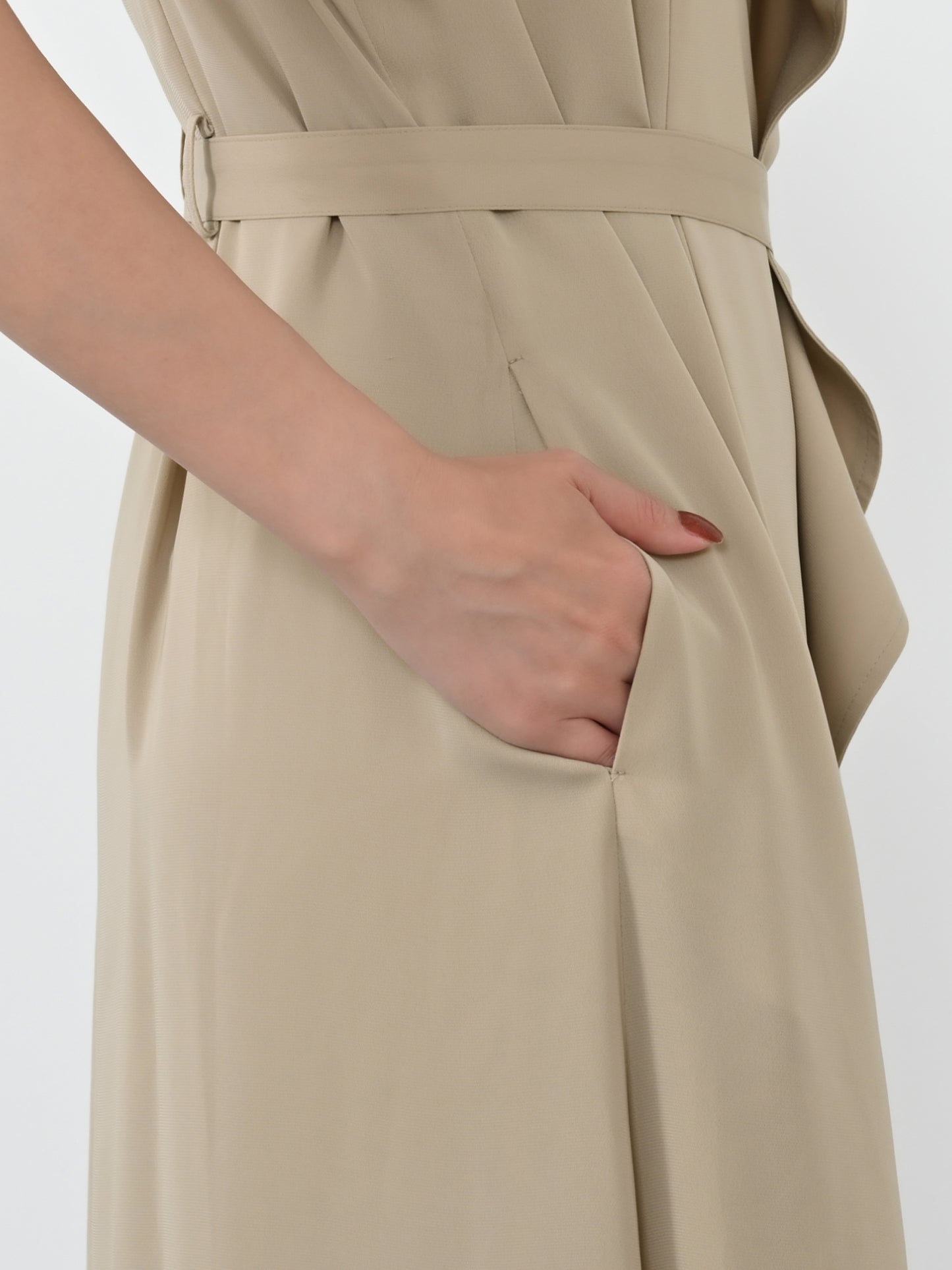 ラッフルとろみジレワンピース-short & regular　[通常]