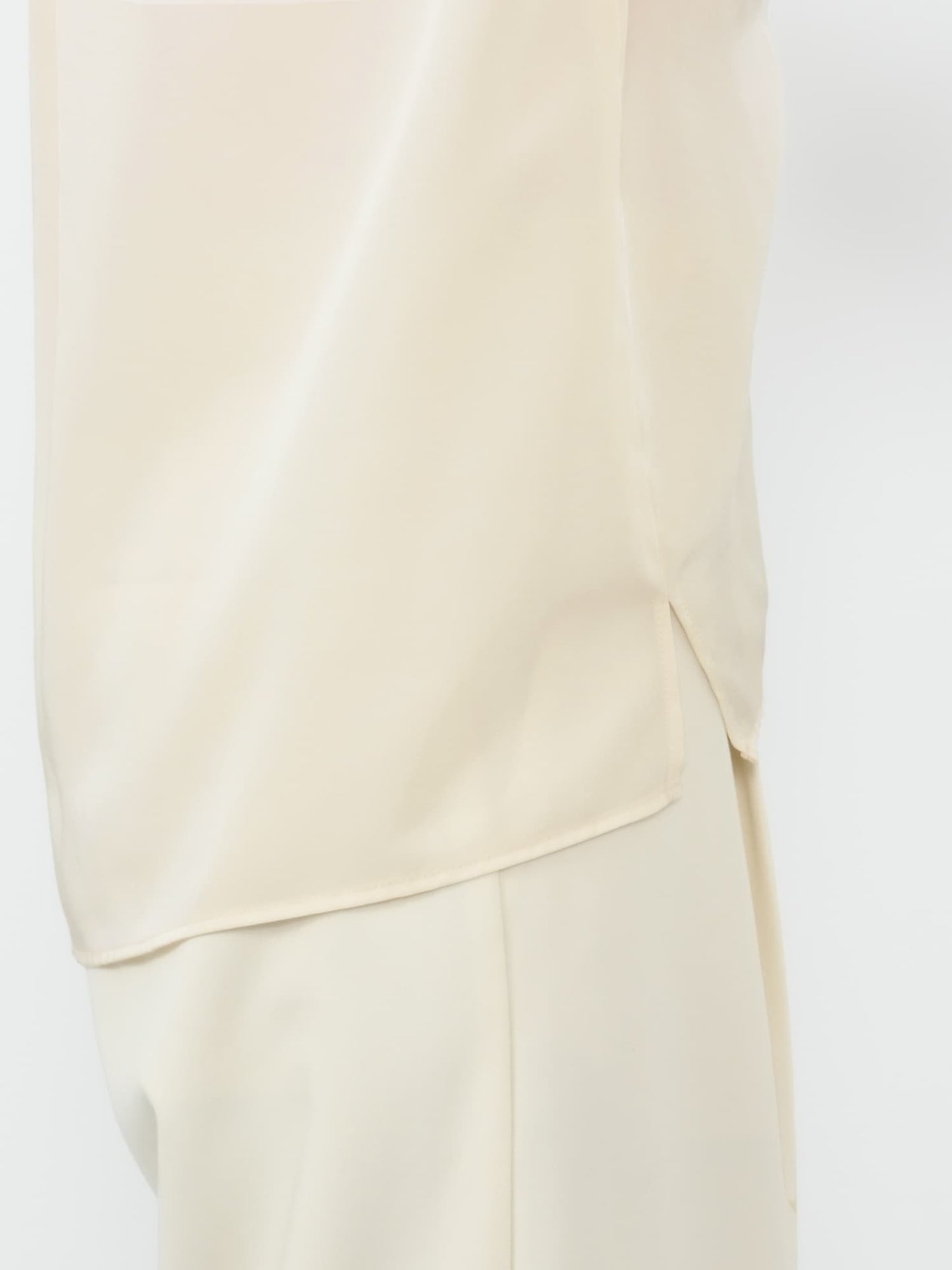 ラッフルカラーデザインブラウス　[通常]