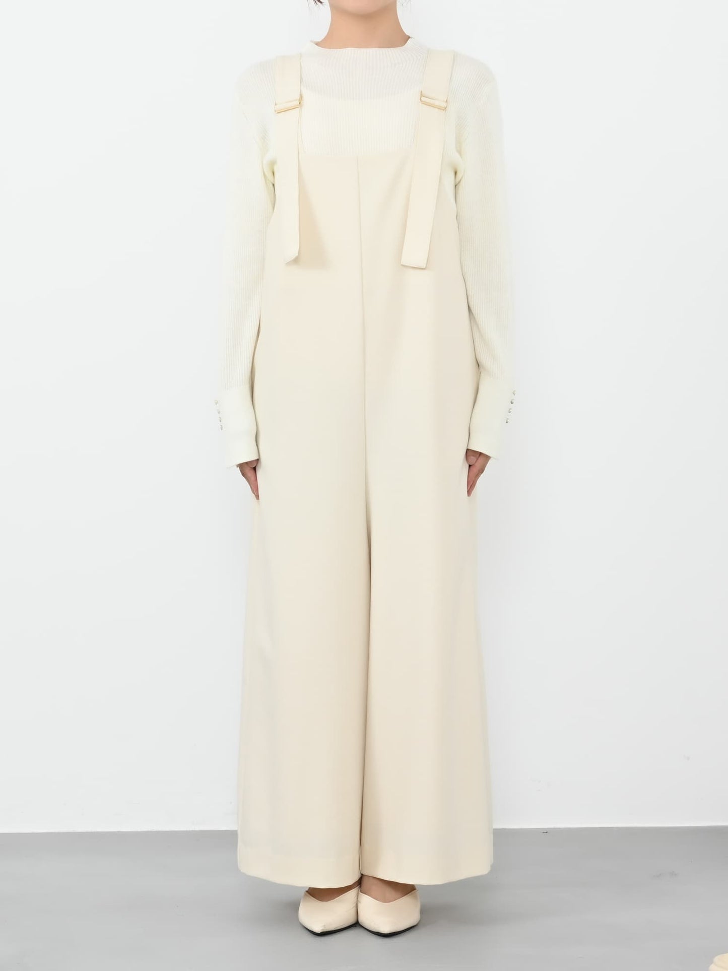 ※こちらが実物のカラーに一番お色味が近くなっております。（アイボリー）<br>143cm | B:73 W:60 H:81 股下:65  | short着用