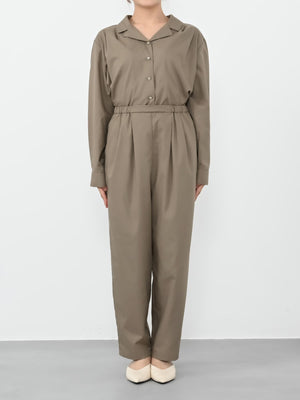 ※こちらが実物のカラーに一番お色味が近くなっております。（グレージュ）<br>143cm | B:73 W:60 H:81 股下:65  | short着用 (ヒールの高さ:3.5cm)