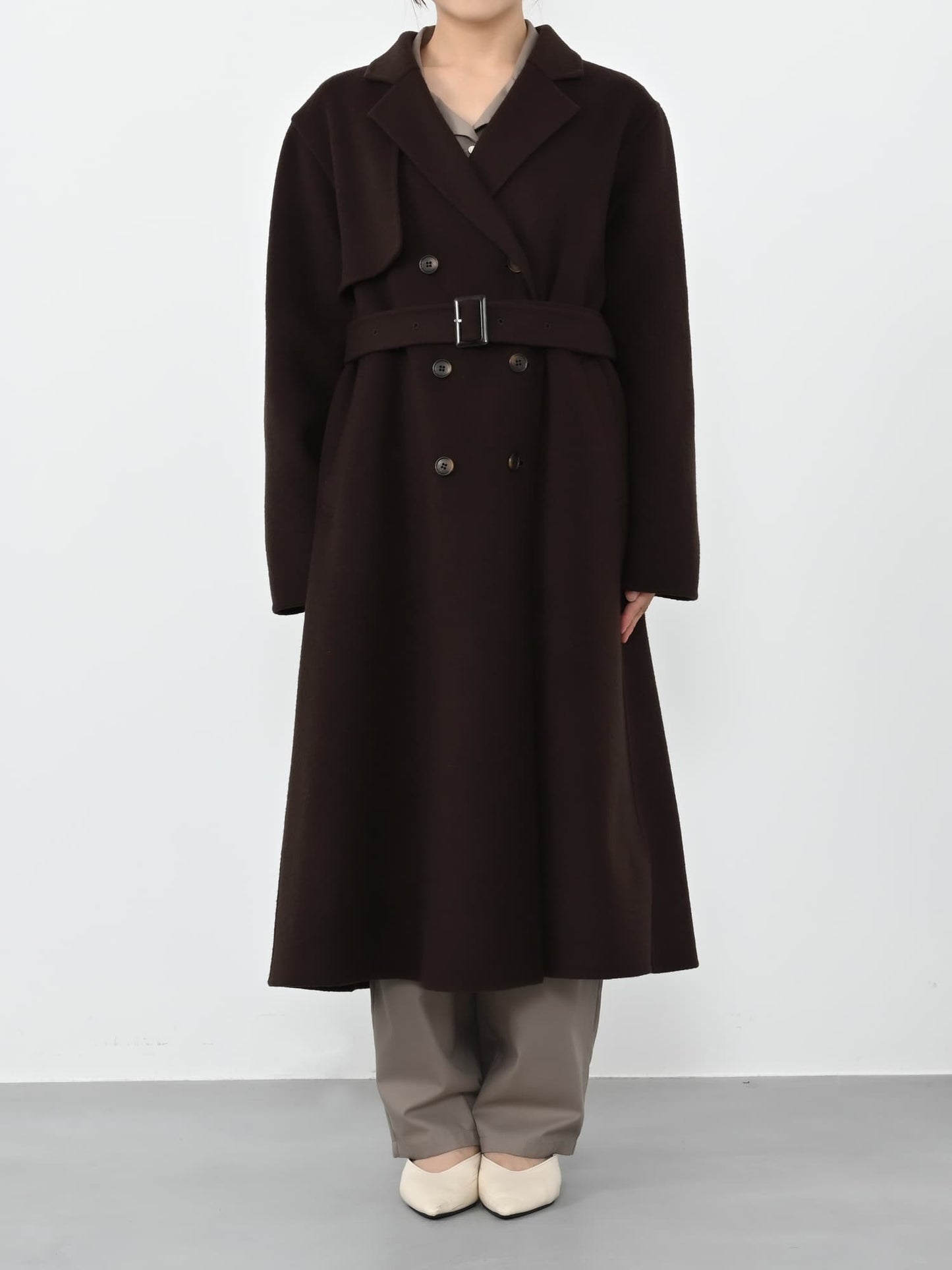 ※こちらが実物のカラーに一番お色味が近くなっております。（ブラウン）<br>143cm | B:73 W:60 H:81 股下:65  | short着用 (ヒールの高さ:3.5cm)