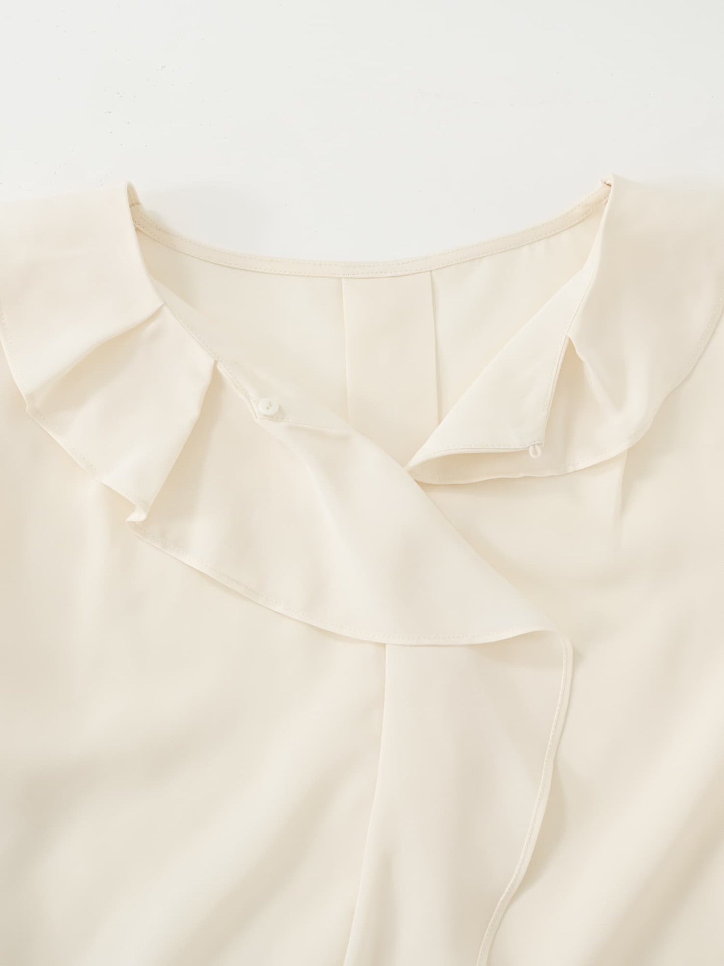 ラッフルカラーデザインブラウス　[通常]