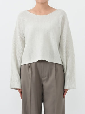 ※こちらが実物のカラーに一番お色味が近くなっております。（オフホワイトラメ）<br>149cm | B:77 W:60 H:83 股下:68.5 | ワンサイズ着用